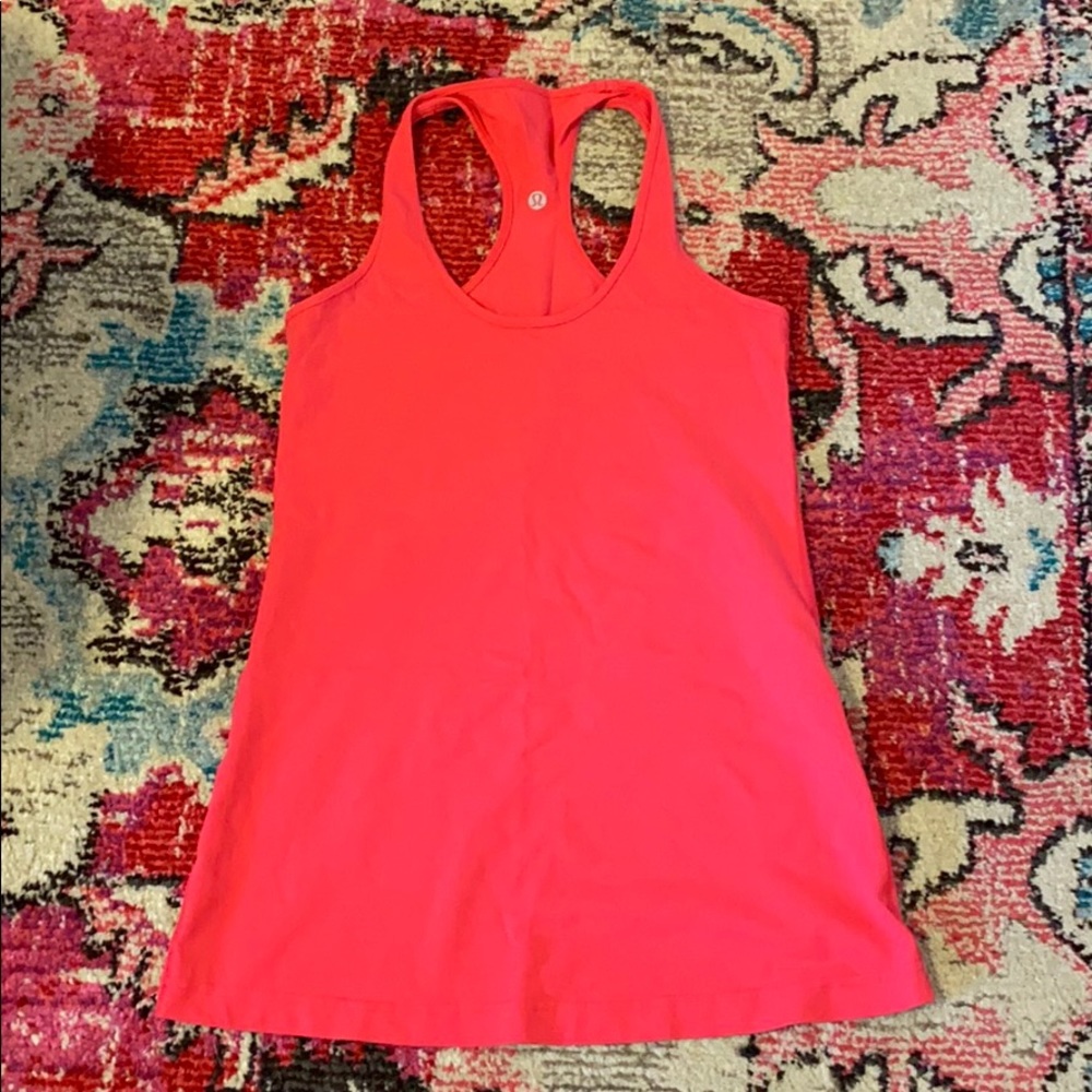 Lululemon tank
